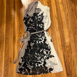 Elegant Black and Gray Floral Dress